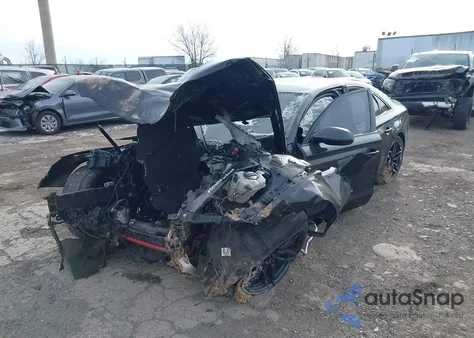 2016 Audi S8 4.0T Plus z USA, uszkodzony, nr VIN WUAJ5AFD0GN900743